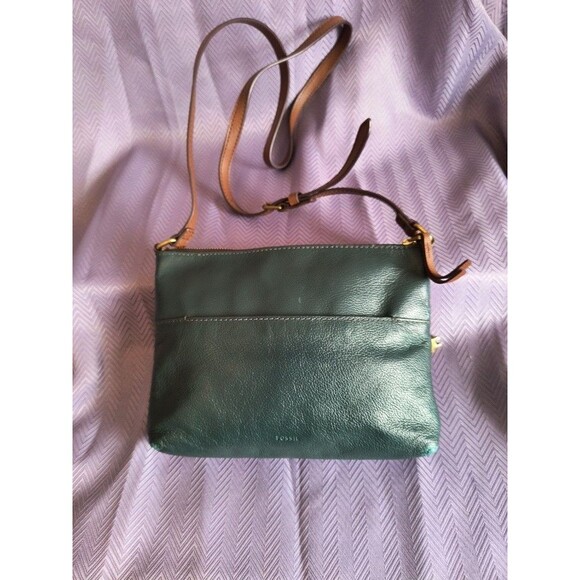 Fossil Crossbody Distressed Green Purse - Picture 1 of 11